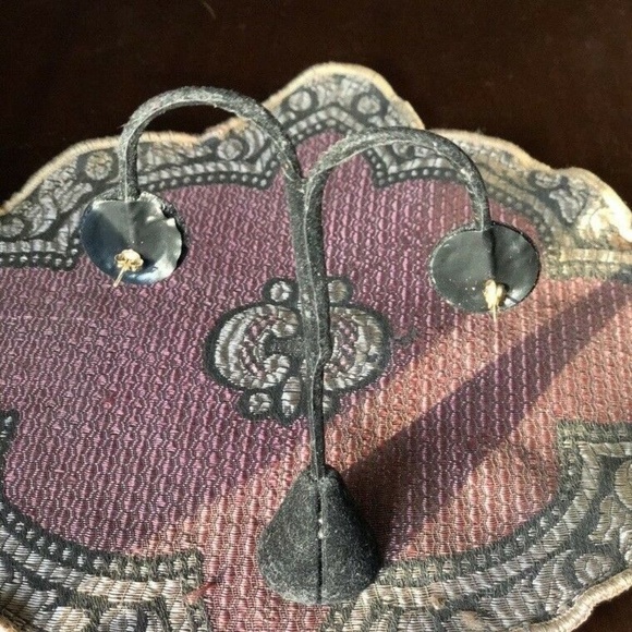 Vintage 14K Yellow Gold Amethyst Earrings Fancy Ov - Picture 2 of 5